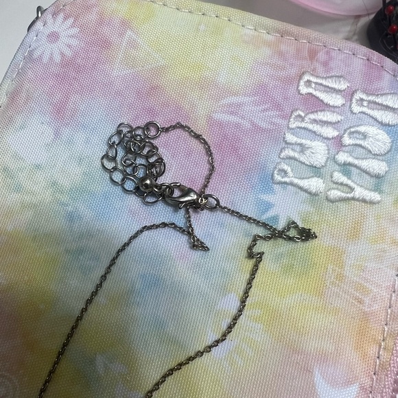 Disney Minnie Mouse Necklace - Picture 7 of 8